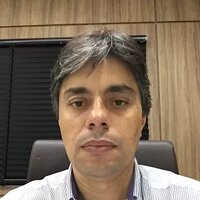 Retrato de Carlos Henrique Romaneli